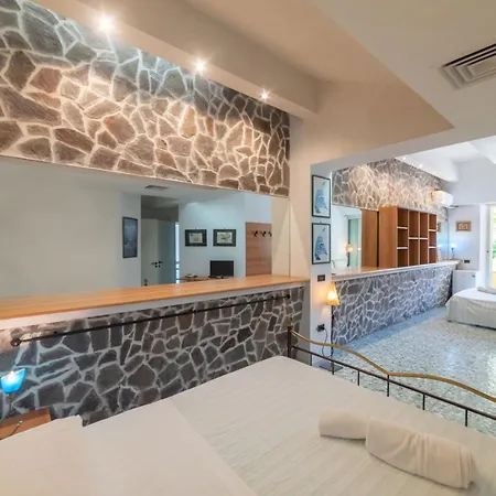 فندق Pietra