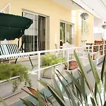 Pietra Hotel 3*