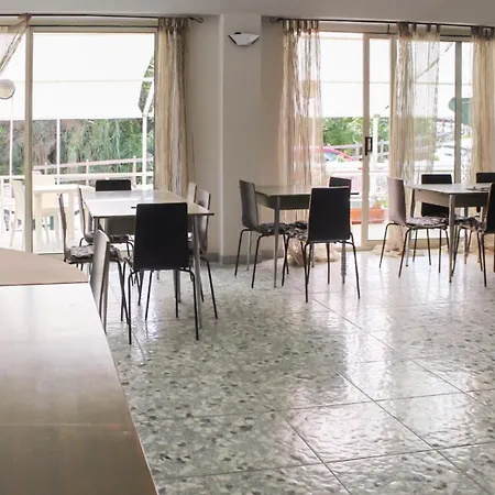 Hotel Pietra 3*
