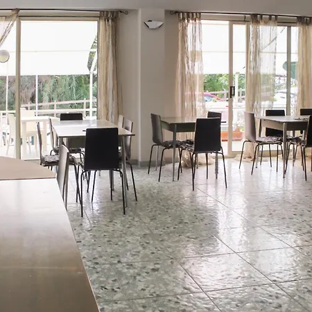 Hotel Pietra 3*