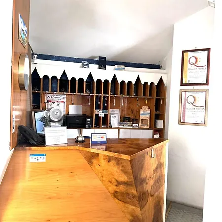 Pietra Hotel