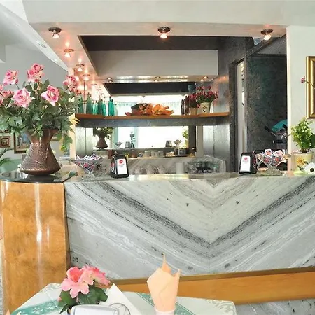 Pietra Hotel